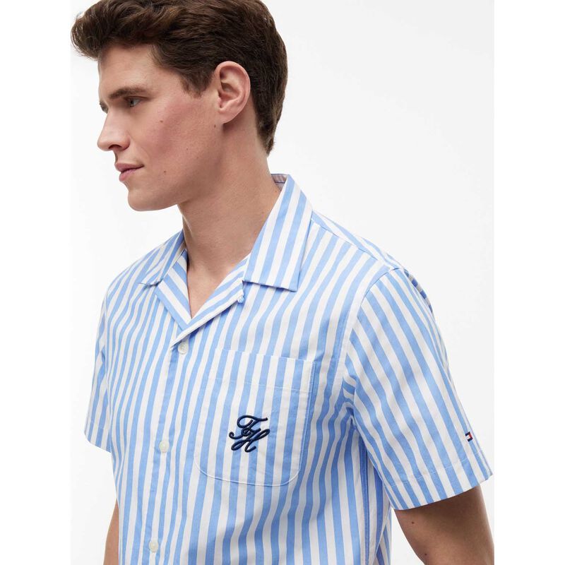 Tommy Hilfiger Regular Fit Paper Touch Short Sleeve Shirt image number 2